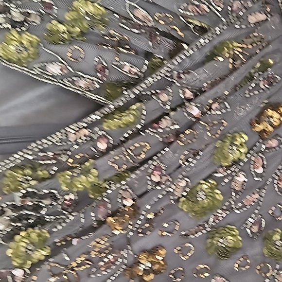 Mac DuggalLong Sleeve V Neck Midi Dress - Picture 10 of 10